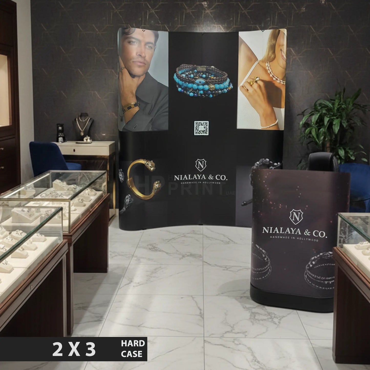 Jewelry store interior with Nialaya & Co. represents using pop up display hard case